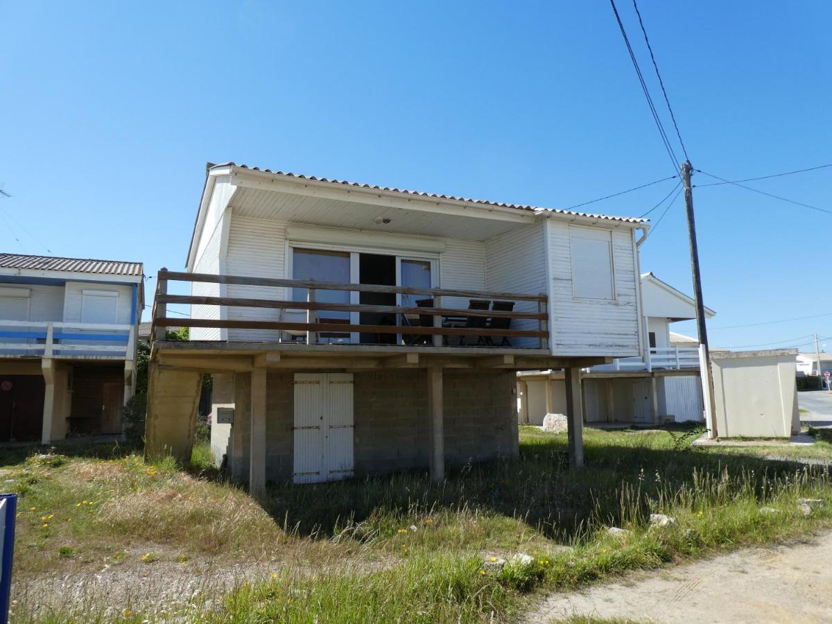 Un Chalet En Bois A La Plage Gruissan Exterior foto